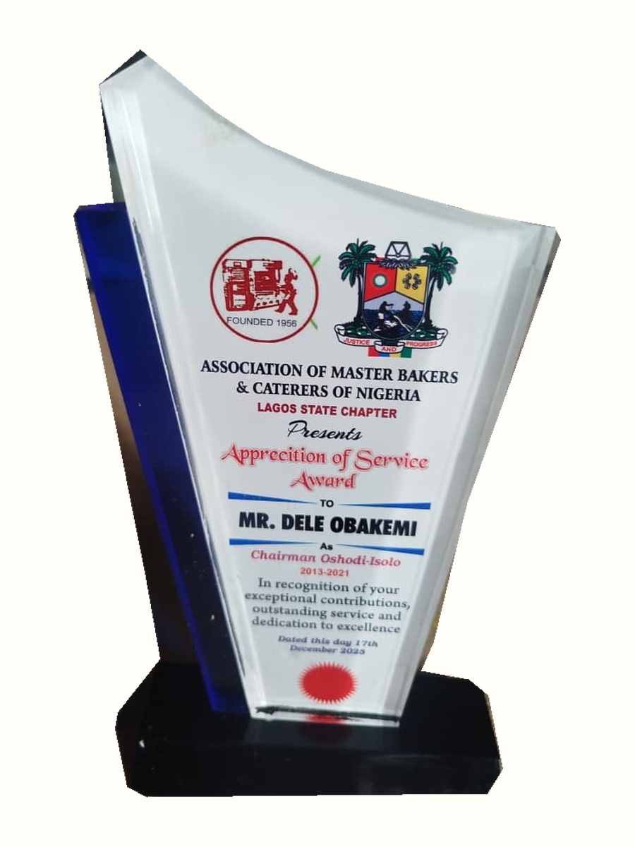 Appreciation of Service Award presented to Mr Dele Obakemi by the Association of Master Bakers & Caterers of Nigeria, Lagos State Chapter